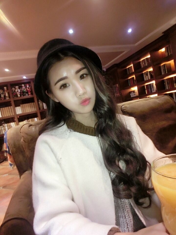 气质小妹的第三张照片--日照相亲服务中心