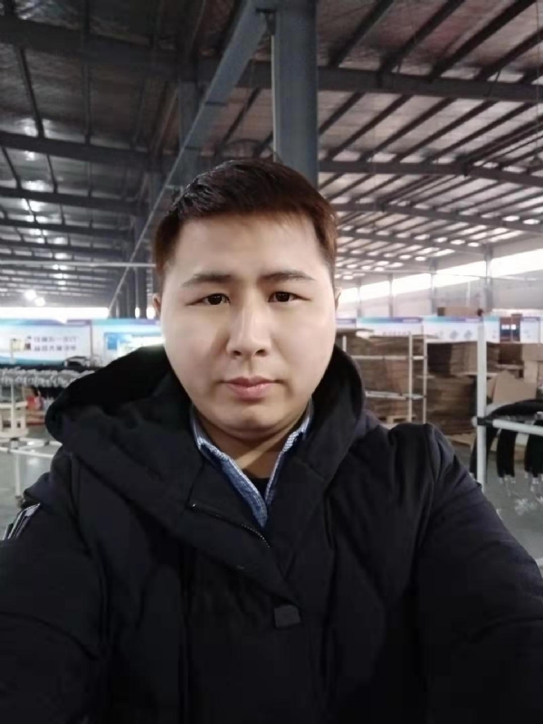 刀锋的第一张照片--日照相亲服务中心