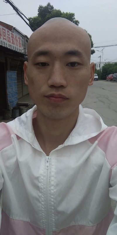 花花公子的第一张照片--日照相亲服务中心