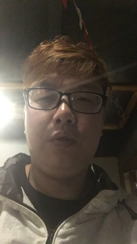 深情久伴更长情的第一张照片--日照相亲服务中心