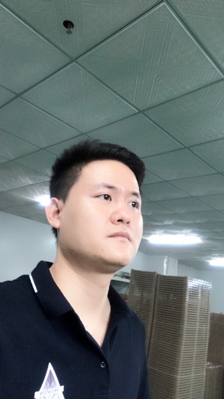 伟的第一张照片--日照相亲服务中心