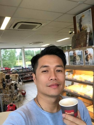 短歌的第一张照片--日照相亲服务中心