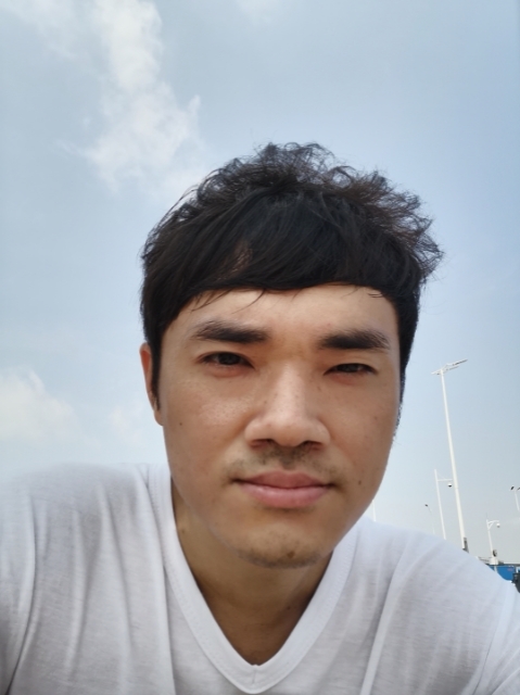 老实人的第一张照片--日照相亲服务中心