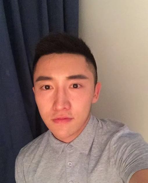 灰太狼的第一张照片--日照相亲服务中心