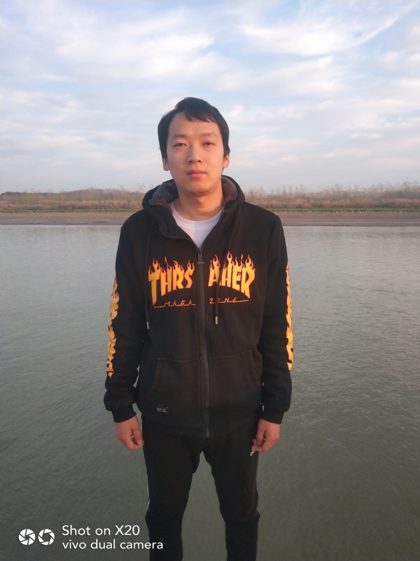 一往情深的第一张照片--日照相亲服务中心