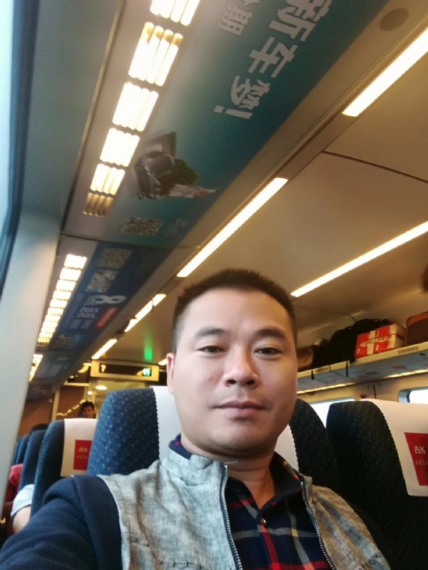 等爱的人的第一张照片--日照相亲服务中心