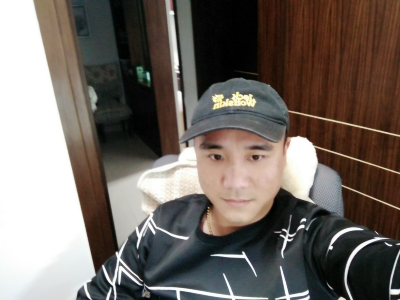 坚持我爱的第一张照片--日照相亲服务中心