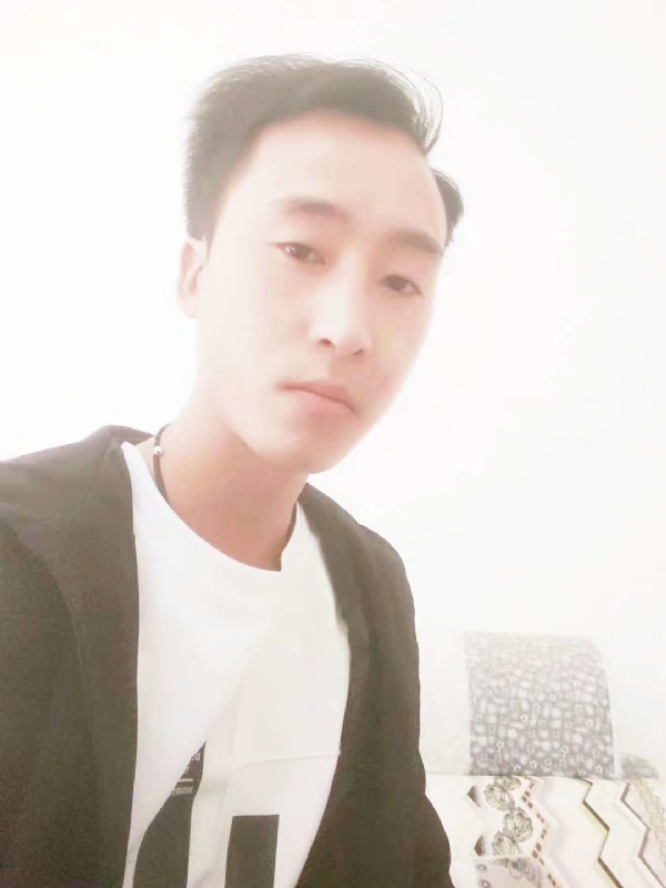 萧艺的第一张照片--日照相亲服务中心