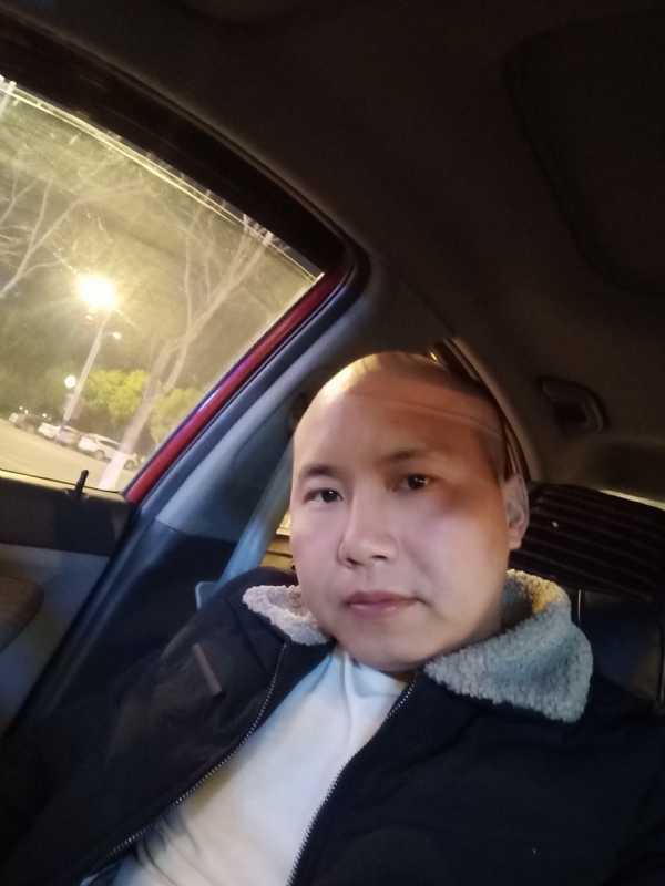 平平淡淡的第二张照片--日照相亲服务中心