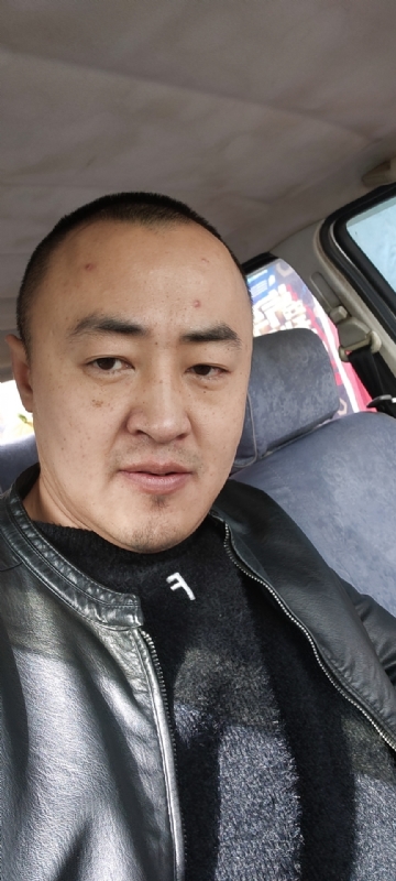 精神九哥的第一张照片--日照相亲服务中心