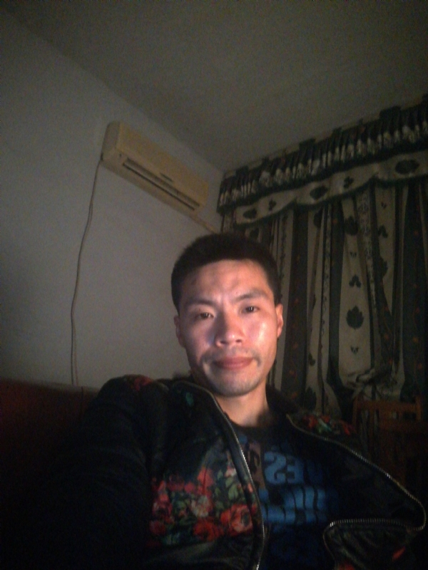 性情男儿的第一张照片--日照相亲服务中心
