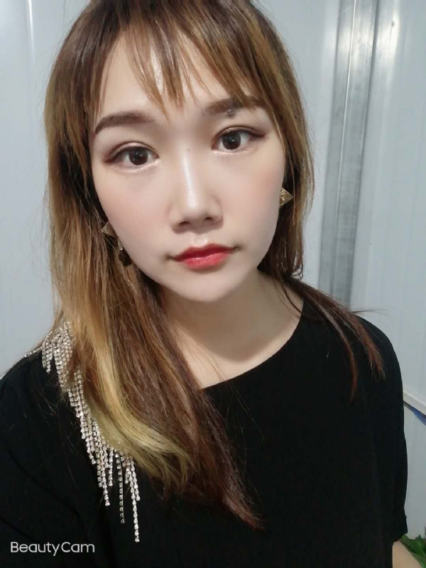 艾薇的第四张照片--日照相亲服务中心