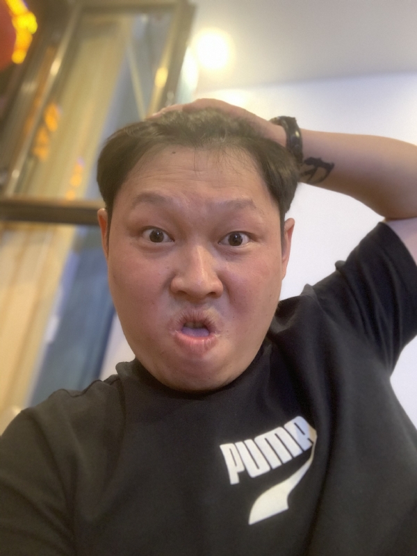 飞飞的第一张照片--日照相亲服务中心