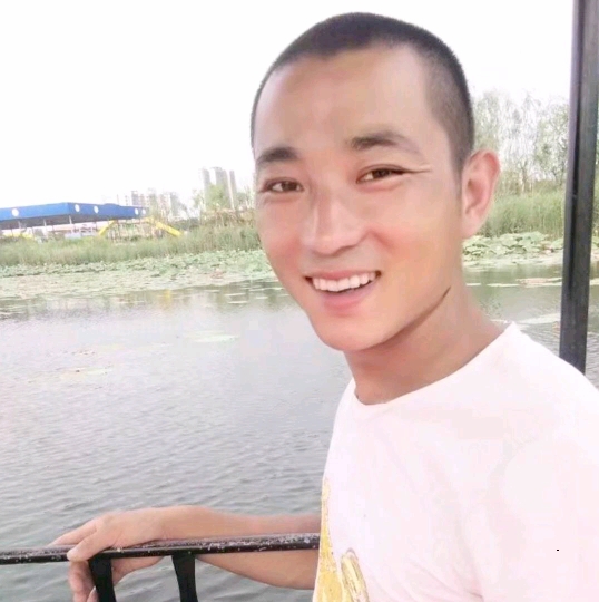 为你等候的第一张照片--日照相亲服务中心
