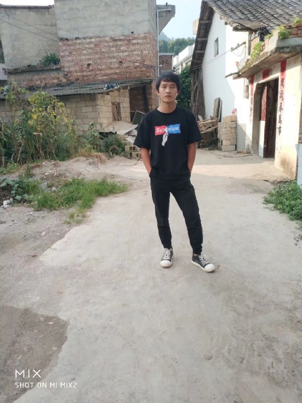 活活该的第一张照片--日照相亲服务中心