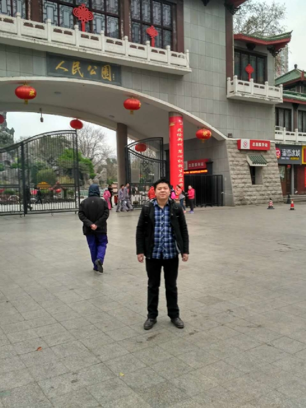 在奋斗的第一张照片--日照相亲服务中心