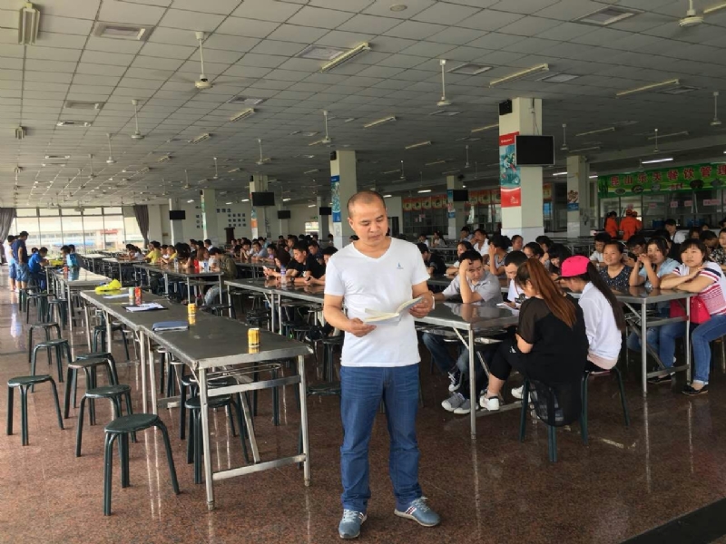人在旅途的第二张照片--日照相亲服务中心