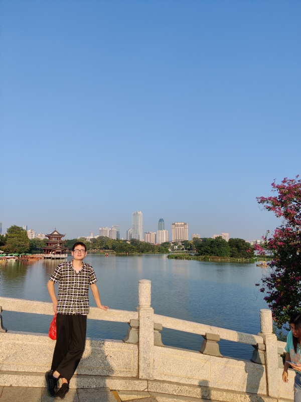萍水相逢晏的第一张照片--日照相亲服务中心