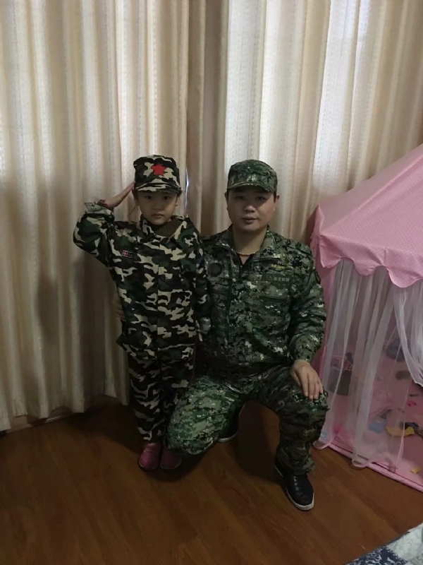 俗人的第一张照片--日照相亲服务中心