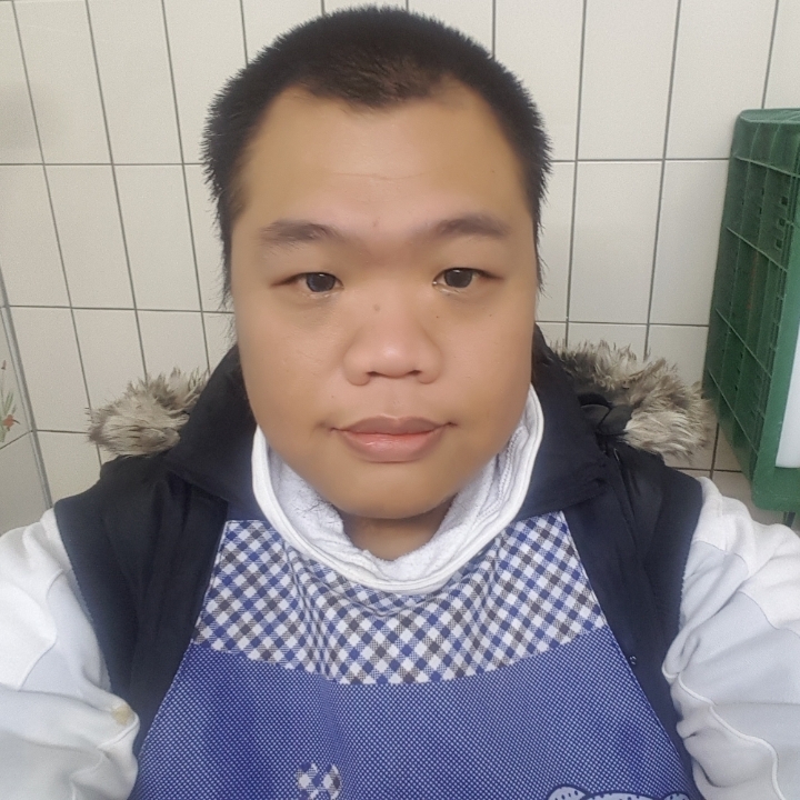 黑熊的第一张照片--日照相亲服务中心