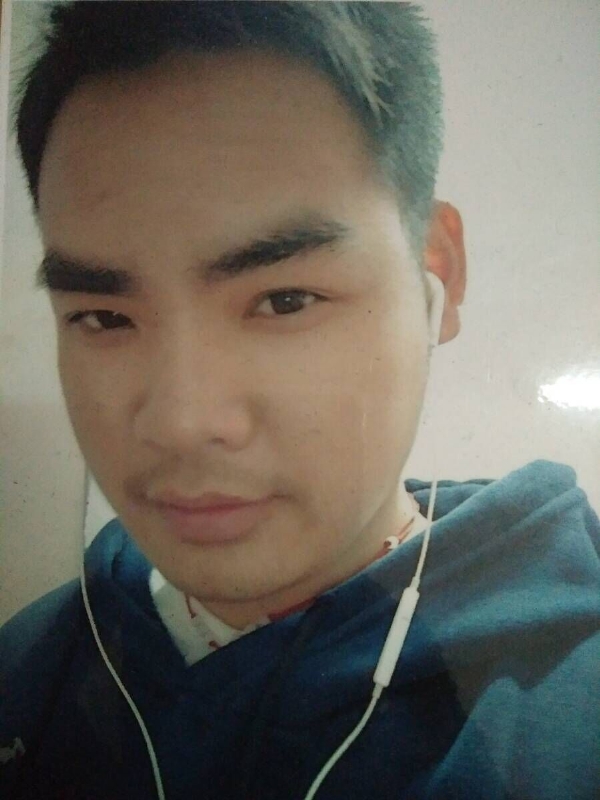 渴望爱的第一张照片--日照相亲服务中心