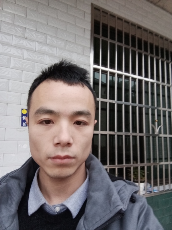 笑得那么开心的第二张照片--日照相亲服务中心