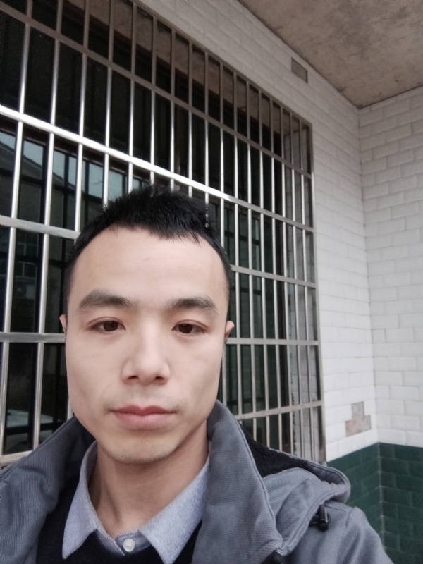 笑得那么开心的第三张照片--日照相亲服务中心