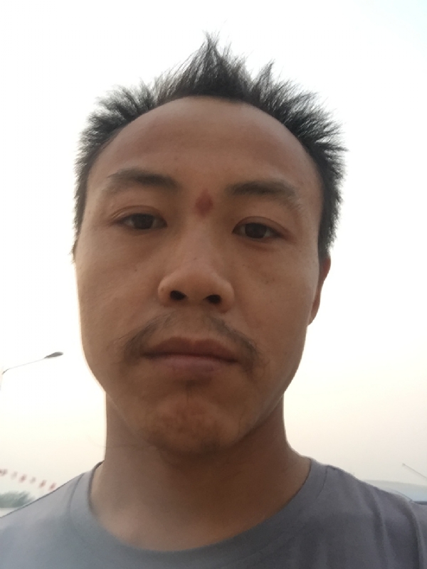 老曹的第一张照片--日照相亲服务中心