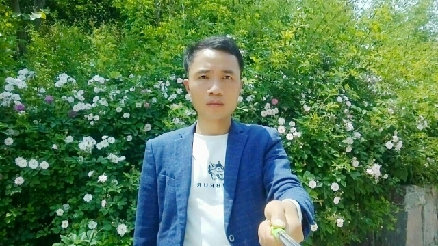 一生何求的第一张照片--日照相亲服务中心