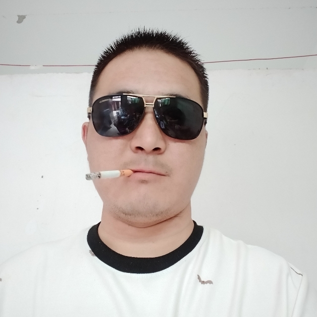 白伟伟的第一张照片--日照相亲服务中心
