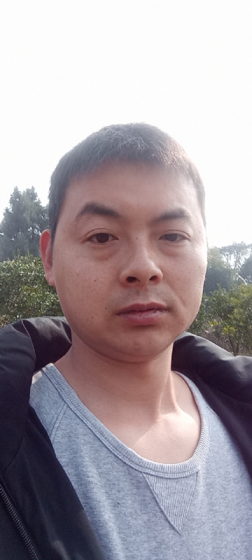 亲亲抱抱我爱你的第一张照片--日照相亲服务中心