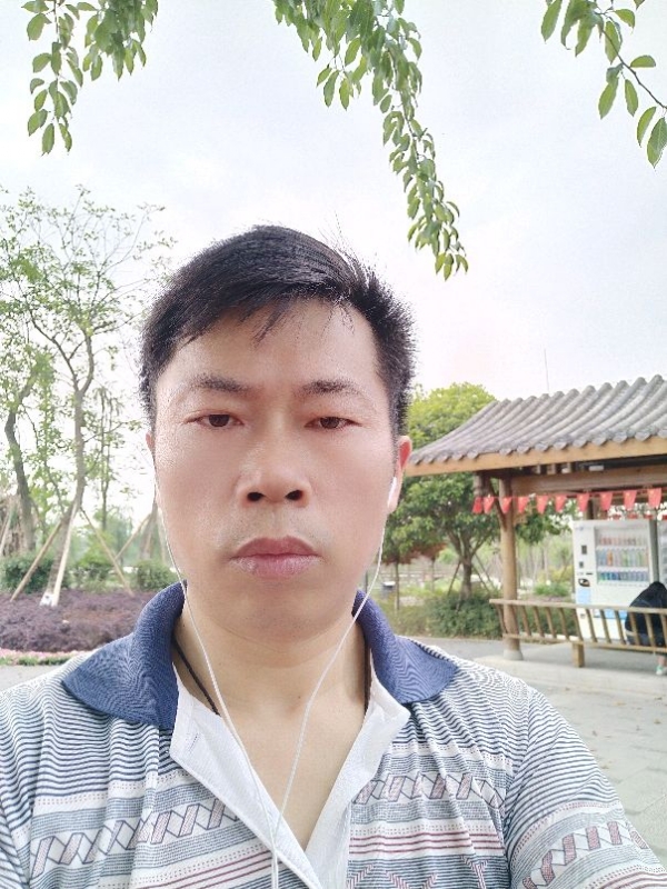 一个人的孤单的第一张照片--日照相亲服务中心