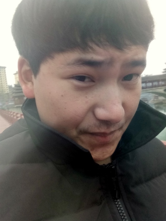 侗族青年作家超超的第二张照片--日照相亲服务中心