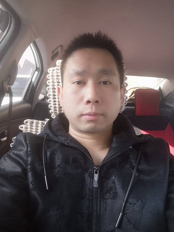 孤独的狼的第二张照片--日照相亲服务中心