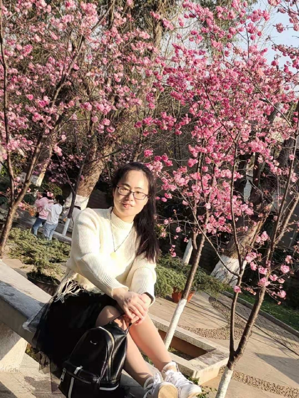 Nancy的第一张照片--日照相亲服务中心