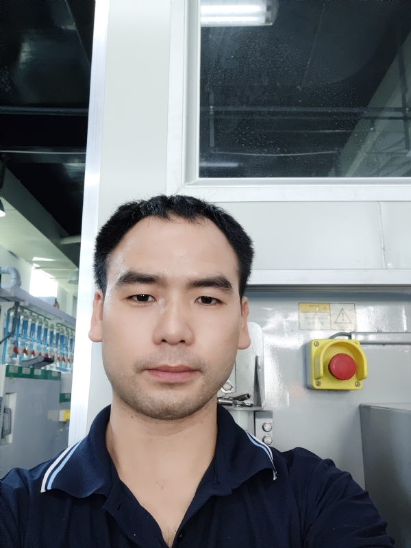 黄伟的第一张照片--日照相亲服务中心