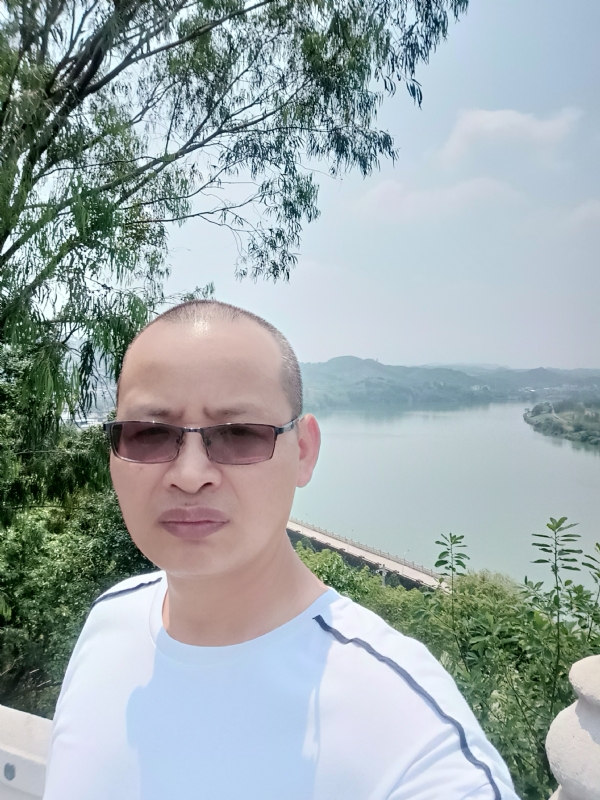随缘随性的第一张照片--日照相亲服务中心