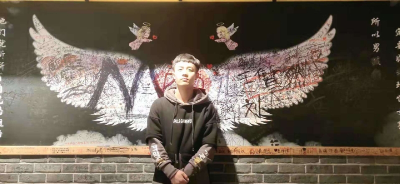 水彩画师的第一张照片--日照相亲服务中心