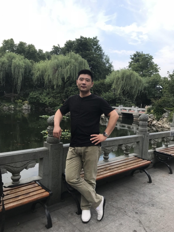 未来可期的第一张照片--日照相亲服务中心