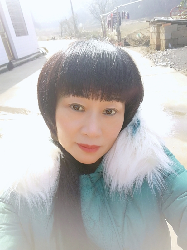 金鱼儿的第一张照片--日照相亲服务中心