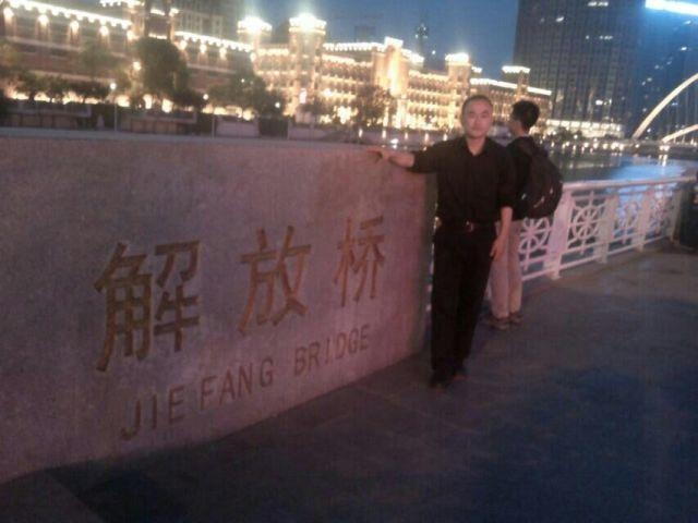 海阔天空的第一张照片--日照相亲服务中心