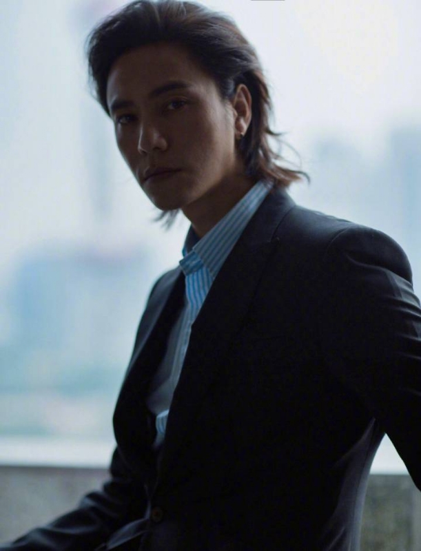 李嘉廷的第三张照片--日照相亲服务中心