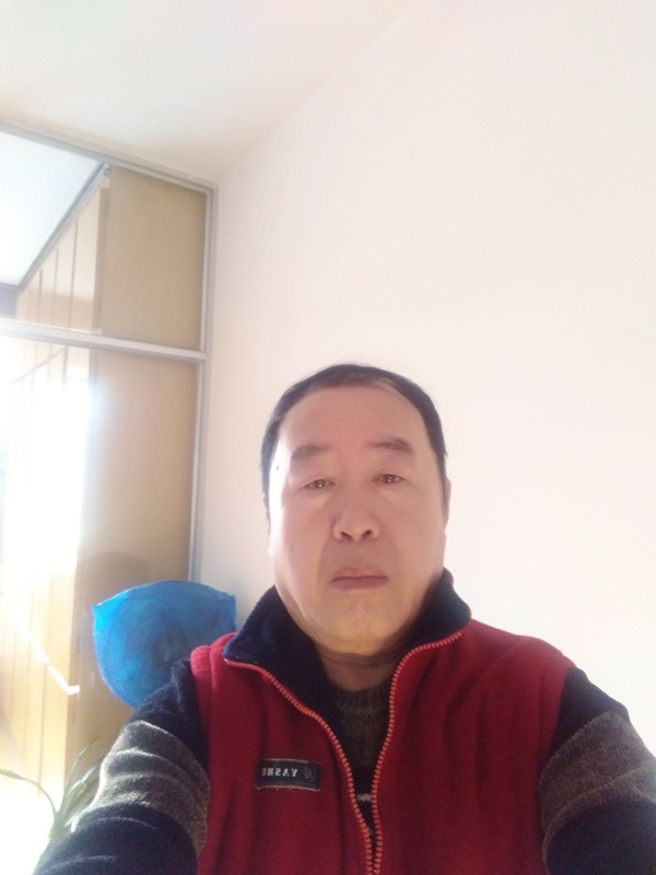 快乐的第一张照片--日照相亲服务中心