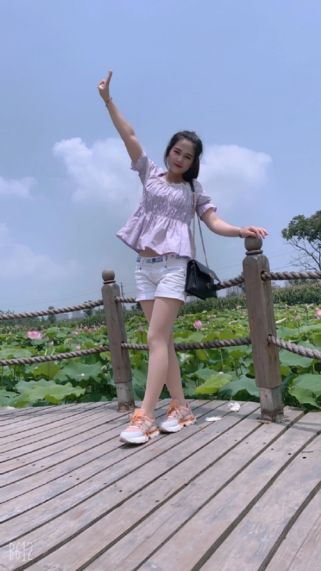 秋水伊人的第一张照片--日照相亲服务中心