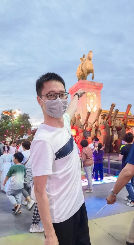 一休哥的第一张照片--日照相亲服务中心