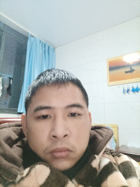 寂寞的第一张照片--日照相亲服务中心