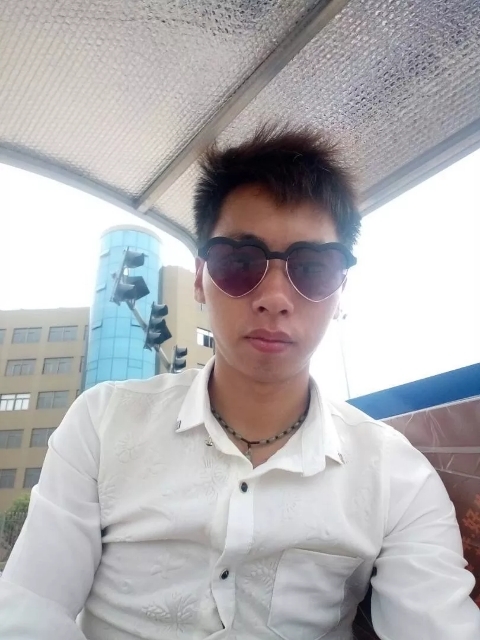 寻缘的第一张照片--日照相亲服务中心