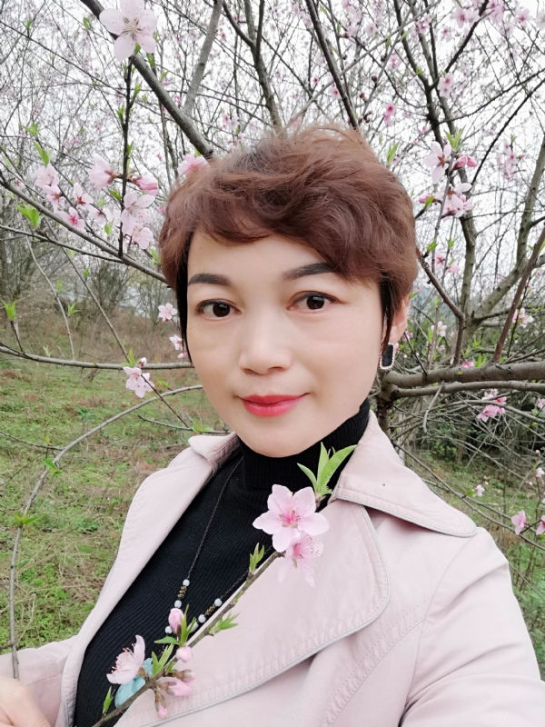 转角遇到你的第一张照片--日照相亲服务中心