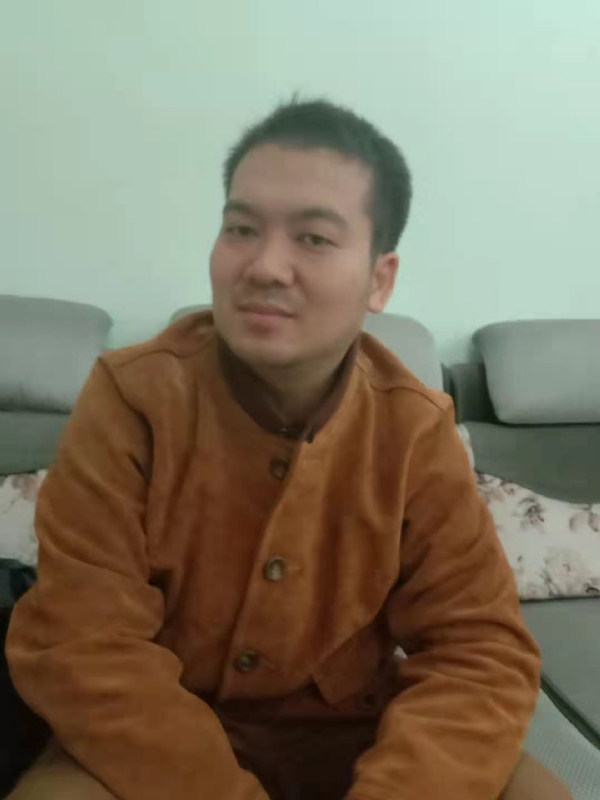 艺民的第一张照片--日照相亲服务中心
