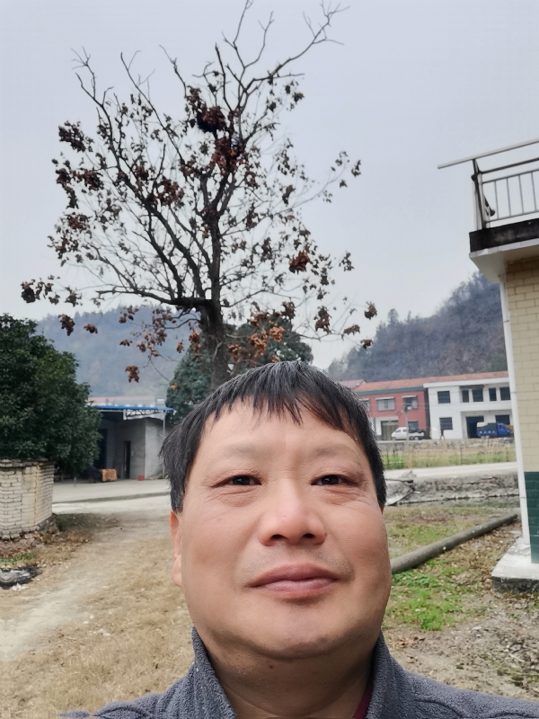 苏众青春冲浪的第二张照片--日照相亲服务中心